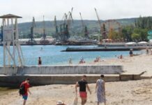 ЗМІ: турбізнес у Криму вимагає підтримки через обвал бронювань, а туристи не можуть повернути гроші