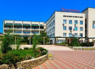 Торги на руїнах курортів: як у Криму розпродають українські санаторії