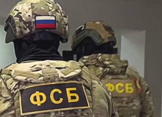 «Вас гнатимуть звідси жорстко». У Криму ФСБ переслідує чоловіка через розмову про війну в таксі