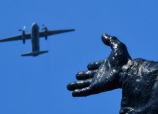 Журналісти встановили особи російських військових, які загинули в авіакатастрофі в Криму
