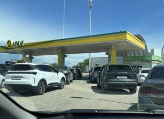 Влада Севастополя анонсувала «вільний продаж» усіх видів пального на АЗС