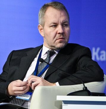 Иноземцев объяснил, почему удары по НПЗ бьют по России сильнее всего