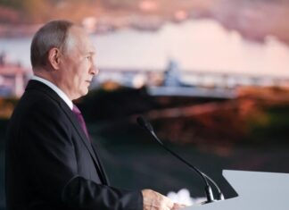 Ціна «Антиросії». Навіщо Кремль прив’язує мільярдну допомогу Заходу до своїх головних міфів про Україну»