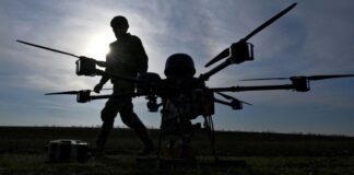 Масована атака БпЛА на Крим: вибухи, робота ППО та пожежі від уламків