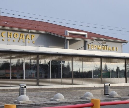 Кримчан в аеропорту російського Краснодара почали відправляти на фільтрацію – правозахисник